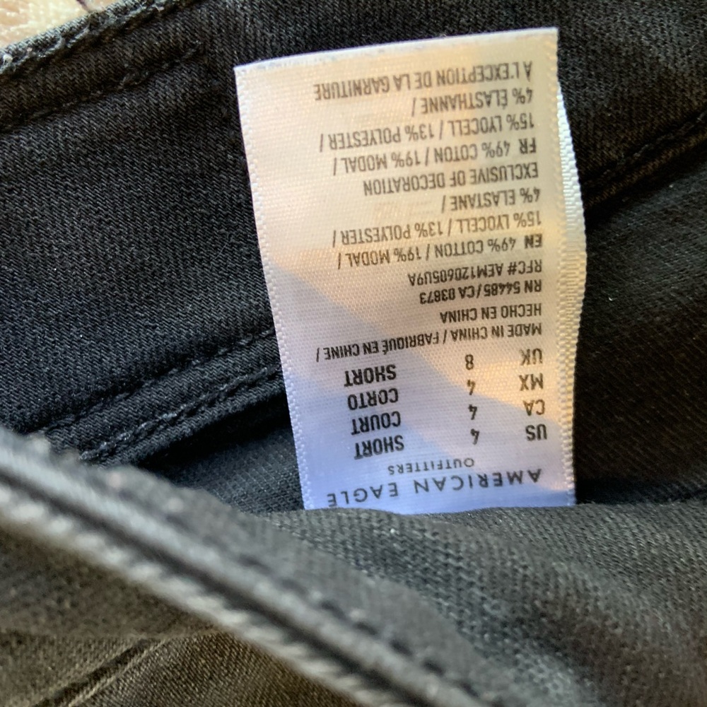 EUC American Eagle black ripped Jeggings - Picture 3 of 8